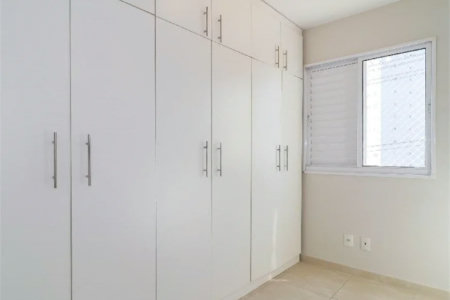Apartamento à venda com 3 quartos, sendo 1 suíte, em Parque Reboucas, São Paulo, SP