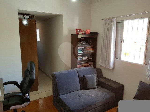 Sobrado à venda com 3 quartos, sendo 1 suíte,  em Tremembé, São Paulo, SP