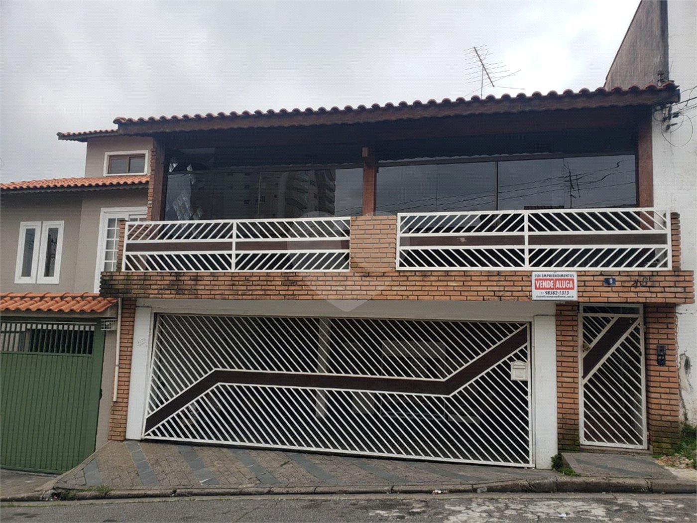 Casa à venda com 5 quartos, sendo 3 suítes,  em Vila Galvão, Guarulhos, SP