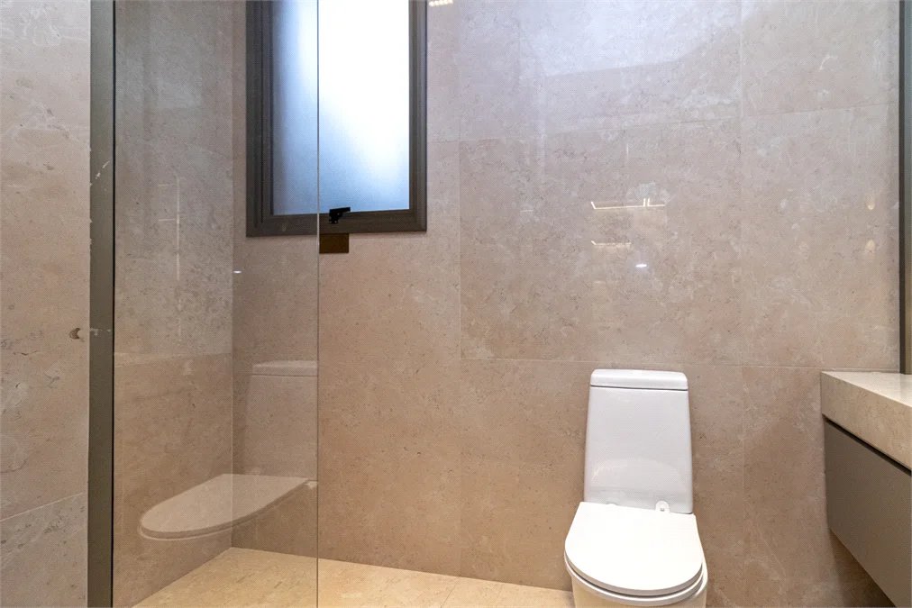 Apartamento à venda com 4 suítes em Jardim Guedala, São Paulo, SP