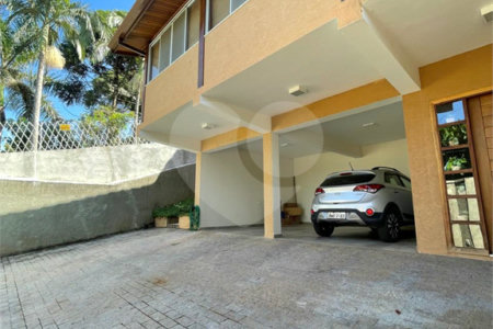 Casa à venda com 4 quartos, sendo 3 suítes, em Cidade Satélite, Atibaia, SP