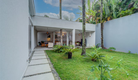 Casa Térrea à venda com 4 suítes em Alto da Boa Vista, São Paulo, SP