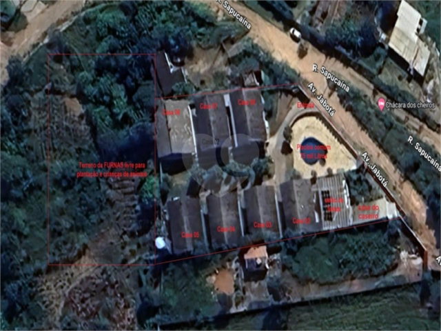 Casa à venda com 3 quartos, sendo 1 suíte,  no condomínio Mountain Village, Atibaia - SP