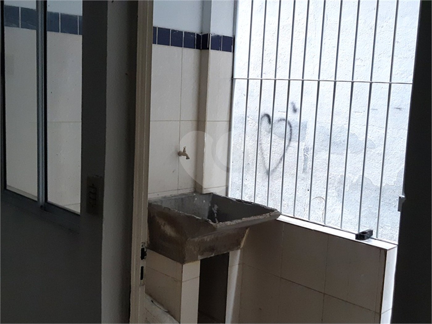 Sobrado à venda com 20 quartos em Jardim Peri, São Paulo, SP