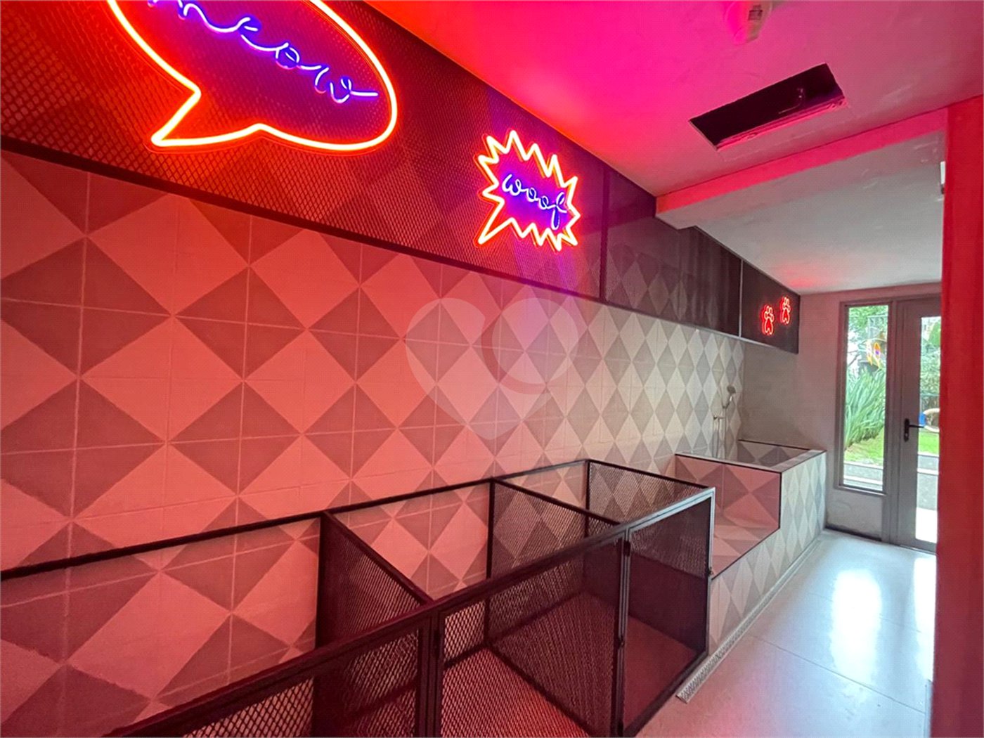 Apartamento à venda com 3 quartos, sendo 1 suíte, em Indianópolis, São Paulo, SP