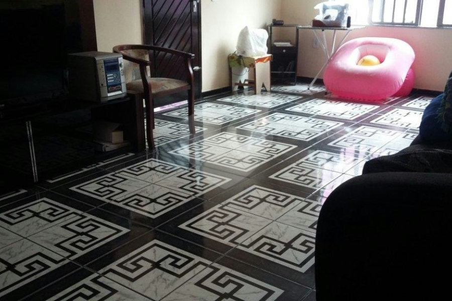 Sobrado à venda com 3 quartos em Parque Peruche, São Paulo, SP