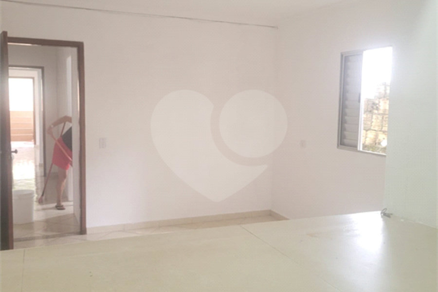 Sobrado à venda com 4 quartos em Tremembé, São Paulo, SP