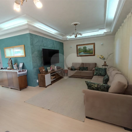 Casa à venda com 3 quartos, sendo 1 suíte, em Vila Rosa, Itapetininga, SP