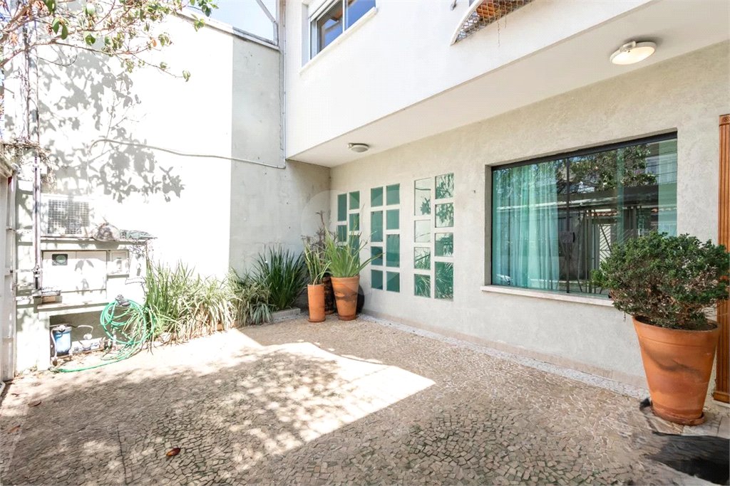 Casa de Vila à venda com 3 quartos, sendo 1 suíte, em Campo Belo, São Paulo, SP