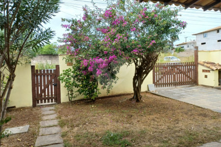 Casa à venda com 4 quartos, sendo 1 suíte, em Praia Rasa, Armação dos Búzios, RJ