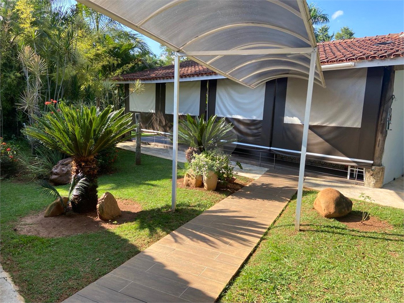 Casa à venda com 3 quartos, sendo 1 suíte,  no Centro, Araçoiaba da Serra, SP