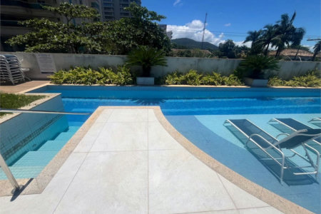 Apartamento Moderno à Venda na Enseada | Varanda Gourmet e Lazer Completo