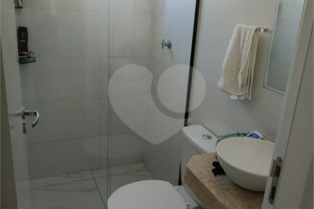 Apartamento à venda com 2 quartos, sendo 1 suíte, em Santa Terezinha, Santo André, SP