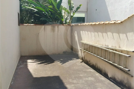 Casa Térrea à venda com 4 quartos, sendo 1 suíte,  em Parque dos Lagos, Mogi das Cruzes, SP