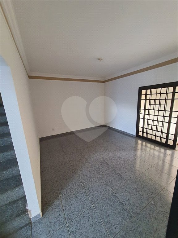 Casa à venda com 5 quartos, sendo 1 suíte, em Residencial e Comercial Palmares, Ribeirão Preto, SP