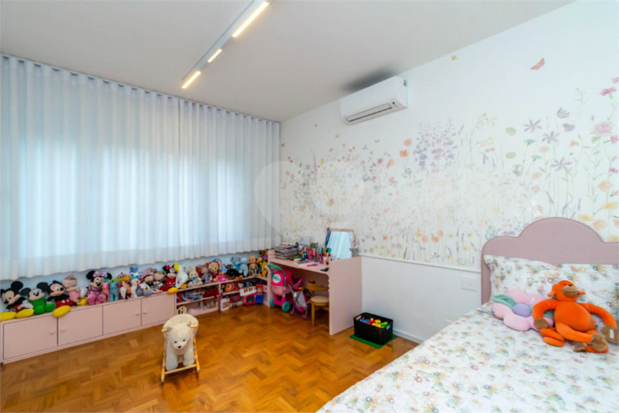 Apartamento à venda com 4 quartos, sendo 1 suíte, em Jardim Europa, São Paulo, SP