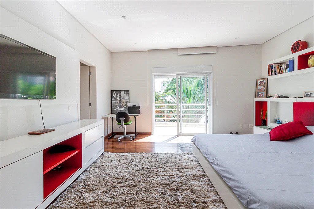 Casa à venda com 4 suítes em Alto da Lapa, São Paulo, SP