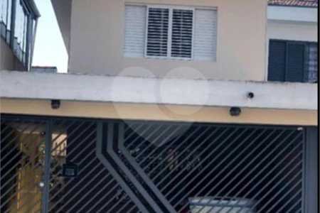 Sobrado à venda com 4 quartos, sendo 2 suítes, em Jardim Campo Limpo, São Paulo, SP