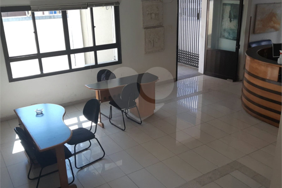 Sobrado à venda com 4 quartos, sendo 1 suíte, em Santana, São Paulo, SP