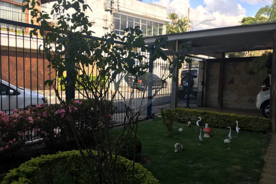 Casa à venda com 4 quartos, sendo 1 suíte, em Jardim São Bento, São Paulo, SP