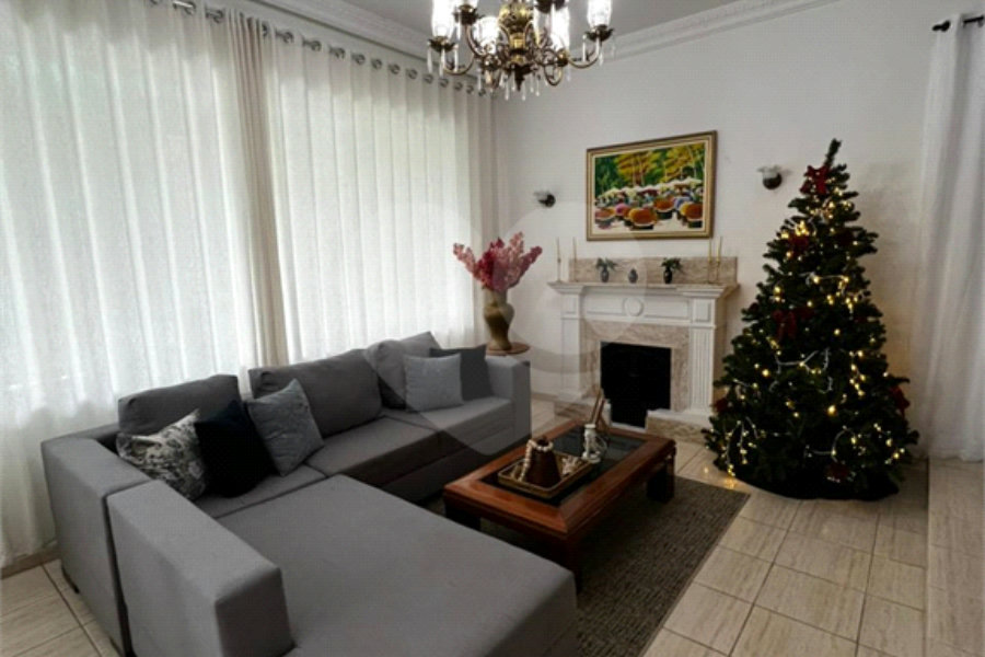 Casa à venda com 4 suítes no condomínio Alpes da Cantareira, Mairiporã - SP