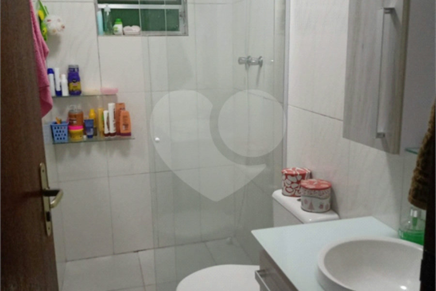 Sobrado à venda com 6 quartos em Horto, São Paulo, SP