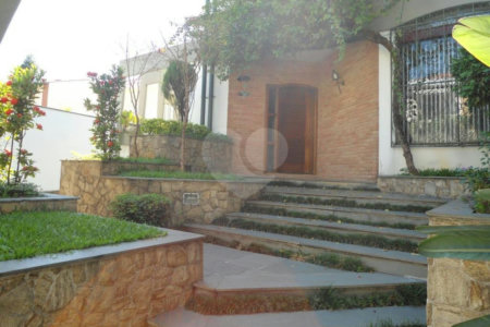 Sobrado à venda com 5 quartos, sendo 3 suítes, em Jardim Franca, São Paulo, SP