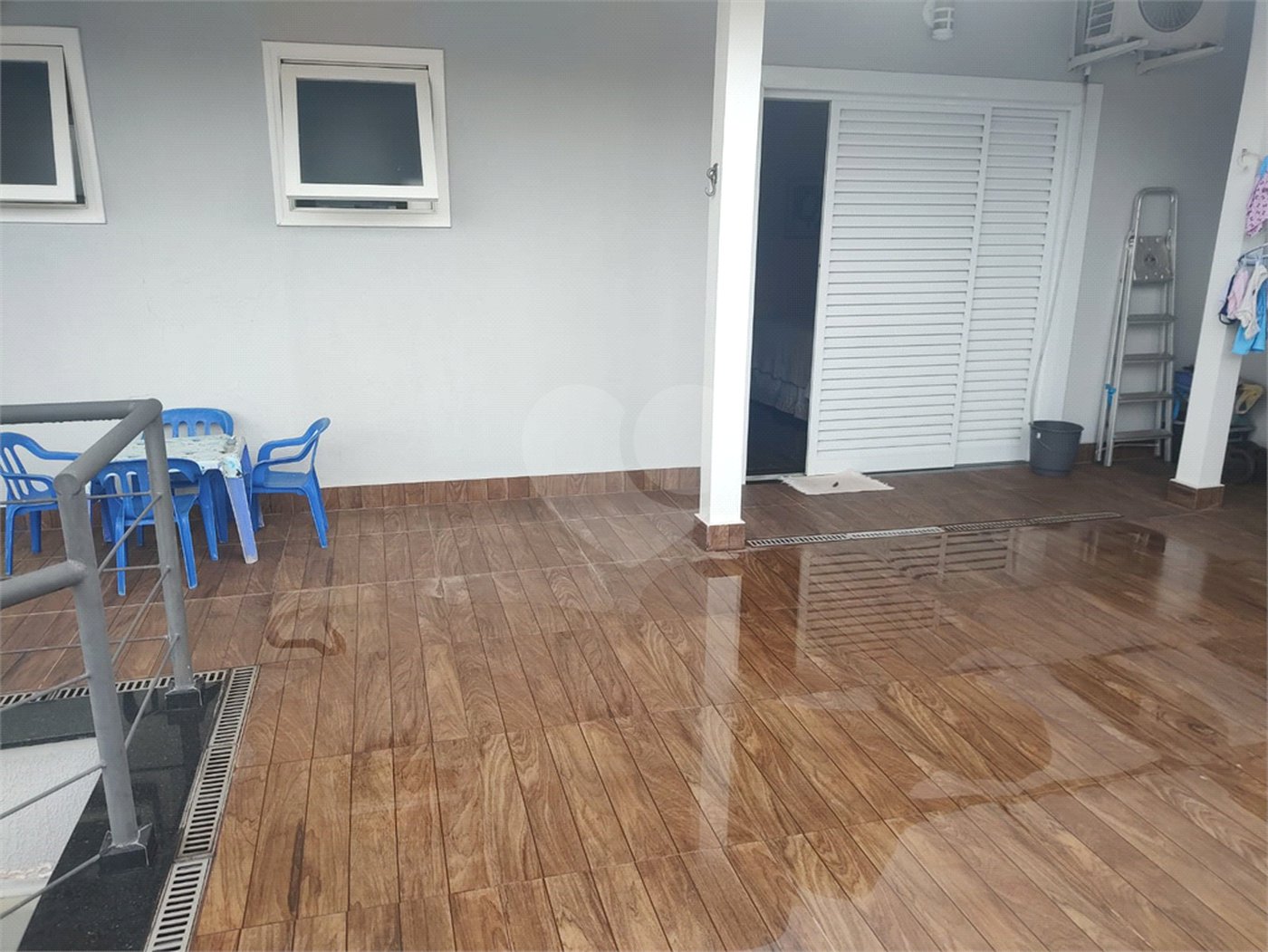 Casa à venda com 4 suítes no condomínio Okinawa, Paulínia - SP