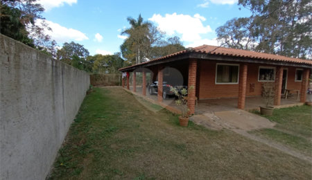 Casa à venda com 3 quartos, sendo 1 suíte,  em Estância Conceição, Itapetininga, SP