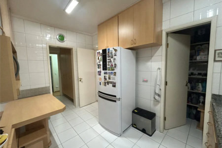 Apartamento à venda com 4 quartos, sendo 2 suítes,  em Pinheiros, São Paulo, SP