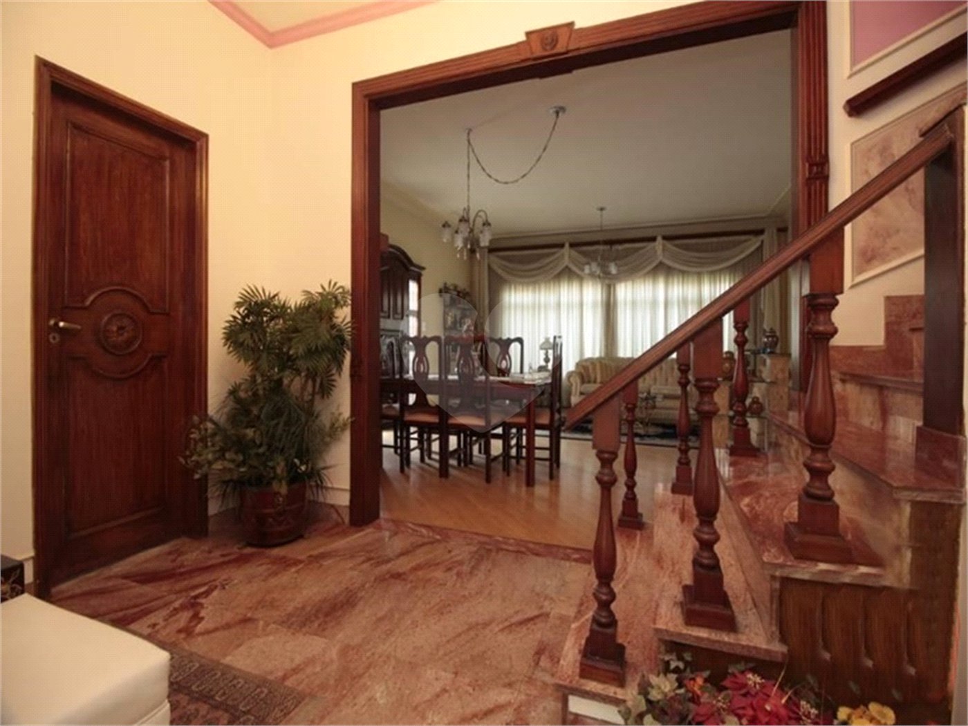 Sobrado à venda com 4 quartos, sendo 2 suítes, em Jardim São Paulo(zona Norte), São Paulo, SP