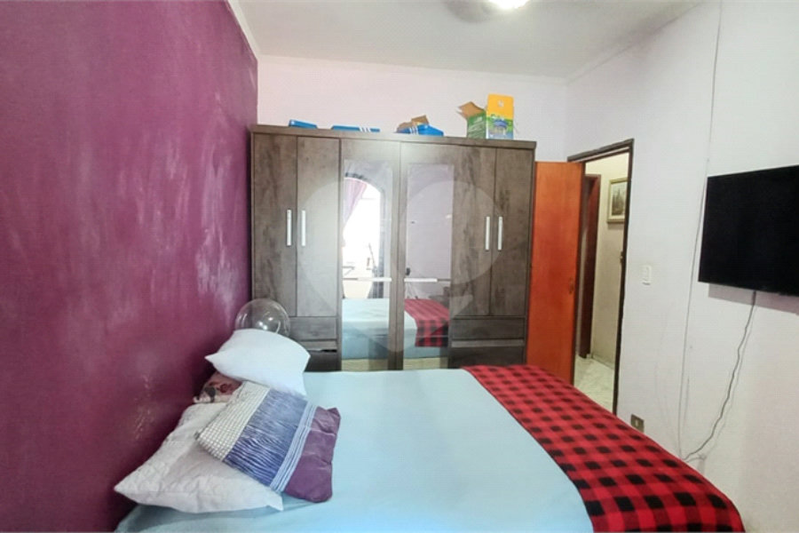 Sobrado à venda com 4 quartos, sendo 1 suíte, em Vila Dom Pedro Ii, São Paulo, SP