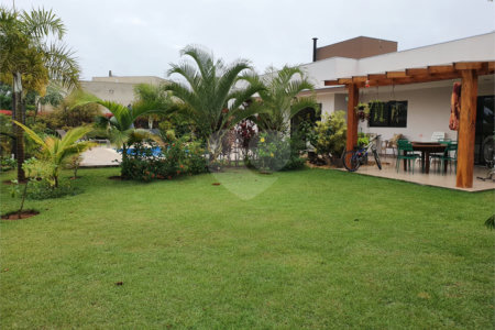 Casa à venda com 3 suítes no condomínio Village Ipanema 1, Araçoiaba da Serra - SP