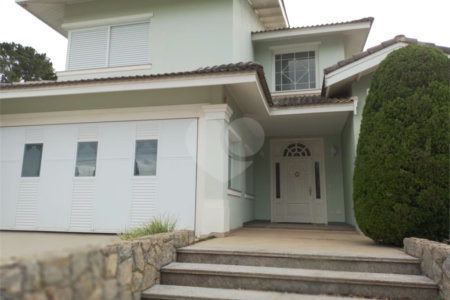Casa à venda com 4 quartos, sendo 2 suítes,  em Vila Santista, Atibaia, SP