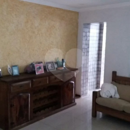 Sobrado à venda com 3 quartos, sendo 1 suíte, em Vila Mazzei, São Paulo, SP
