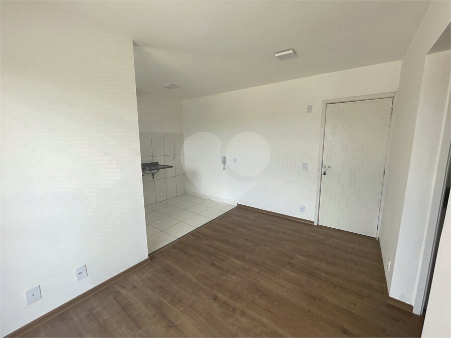 Apartamento à venda com 2 quartos em Vila Regina, Itapetininga, SP