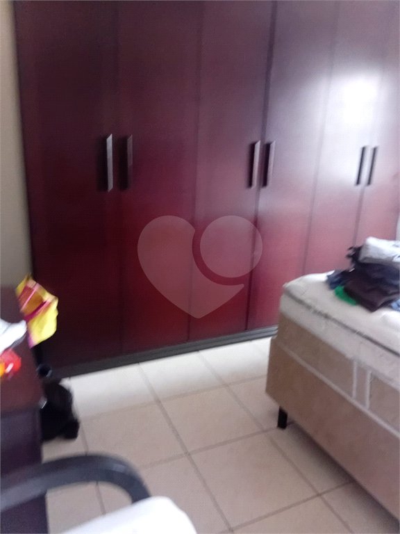 Sobrado à venda com 3 quartos, sendo 1 suíte, em Tremembé, São Paulo, SP
