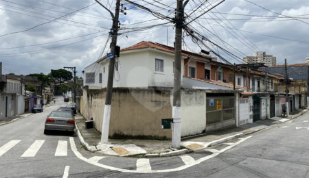 Sobrado à venda com 3 quartos, sendo 1 suíte,  em Interlagos, São Paulo, SP