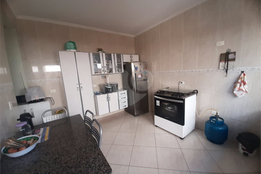 Sobrado à venda com 5 quartos, sendo 1 suíte, em Tremembé, São Paulo, SP