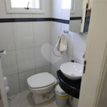 Casa à venda com 4 quartos, sendo 2 suítes, no condomínio Residencial Jardim das Palmeiras, Vinhedo - SP