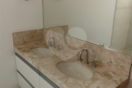 Casa à venda com 4 suítes no condomínio Jardim Theodora, Itu - SP