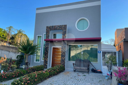 Casa à venda com 3 quartos, sendo 2 suítes, em Portal do Bosque, Louveira, SP