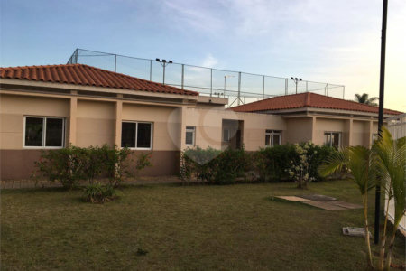 Apartamento à venda com 3 quartos, sendo 1 suíte, em Conjunto Residencial Irai, Suzano, SP