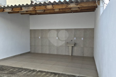 Casa à venda com 1 quarto, sendo 2 suítes, em Vila Nastri, Itapetininga, SP