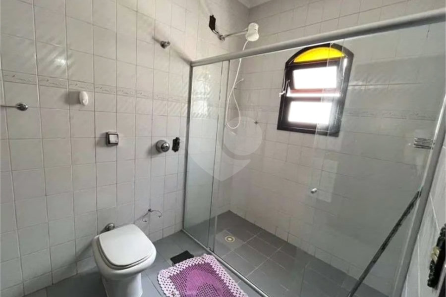 Sobrado à venda com 5 quartos, sendo 3 suítes, em Vila Clarice, São Paulo, SP