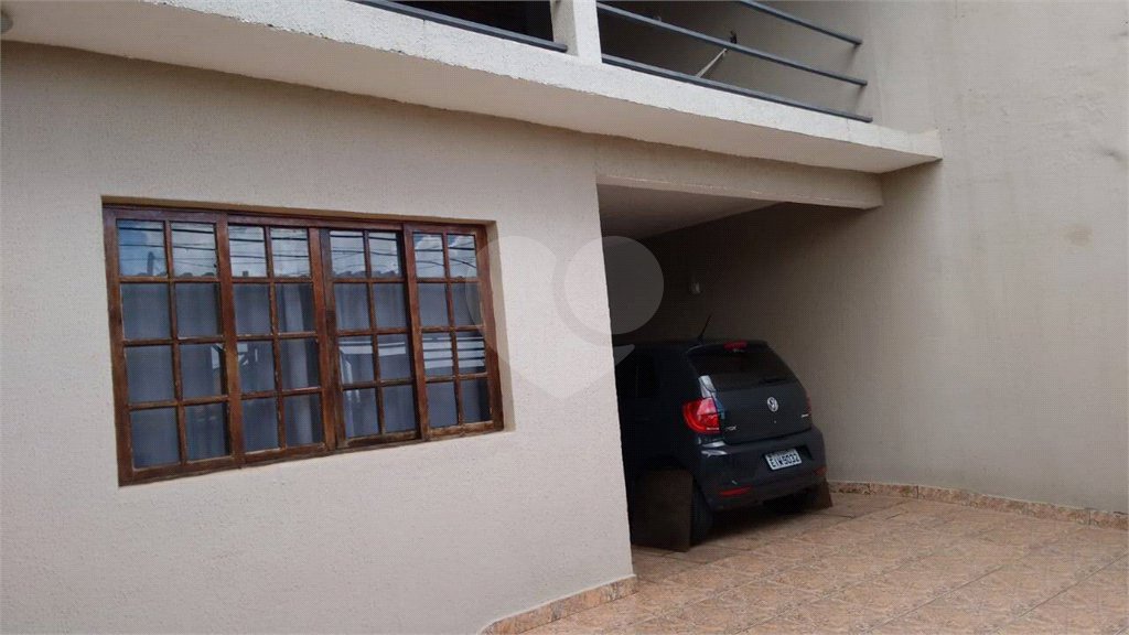Sobrado à venda com 3 quartos, sendo 1 suíte, em Jardim Suzano, Suzano, SP