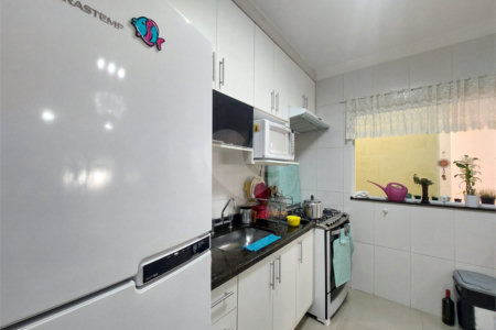Casa à venda com 3 quartos, sendo 2 suítes,  em Jardim Lallo, São Paulo, SP