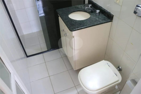 Apartamento à venda com 3 quartos, sendo 1 suíte, em Água Branca, São Paulo, SP