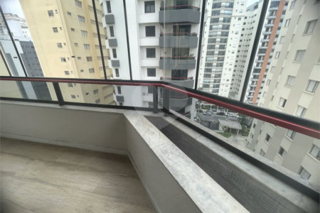 Apartamento à venda com 4 quartos, sendo 1 suíte,  em Santa Teresinha, São Paulo, SP