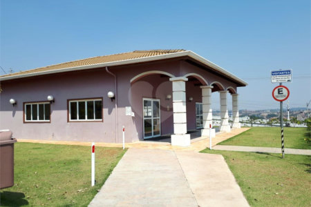 Casa à venda com 3 suítes no condomínio Portal do Jequitibá, Valinhos - SP